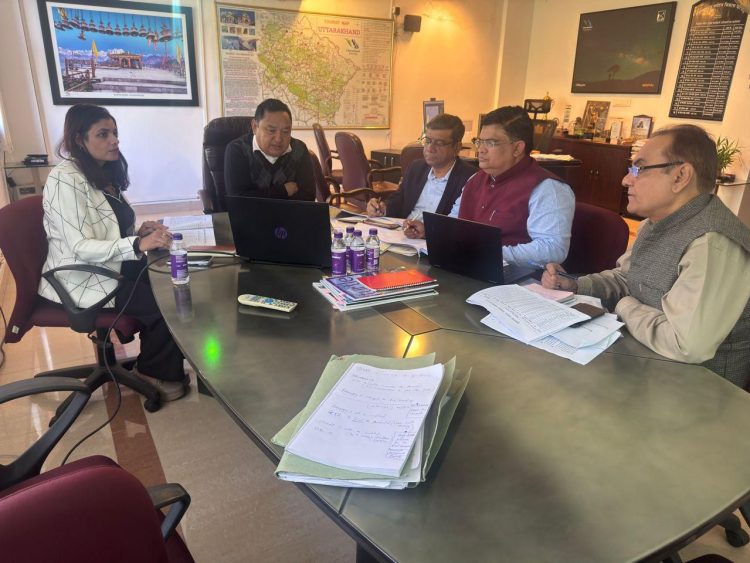 “अब नहीं उजड़ेंगे पहाड़ के गांव! सरकार का नया मॉडल गांवों को बनाएगा आत्मनिर्भर”