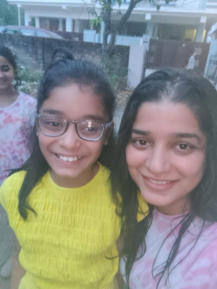 बीमे के बावजूद विधवा से वसूली! DM भड़के—HDFC ERGO को 8.11 लाख की RC, 5 दिन में लोन माफ करो नहीं तो कुर्की