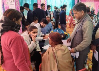 श्री महंत इंदिरेश अस्पताल के निःशुल्क स्वास्थ्य शिविर में 1880 मरीजों ने कराया उपचार