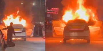 Dehradun News: चलते वाहन में अचानक लगी आग। चालक ने कूदकर बचाई जान