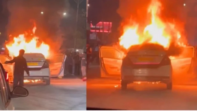 Dehradun News: चलते वाहन में अचानक लगी आग। चालक ने कूदकर बचाई जान