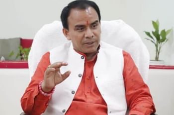 Uttarakhand Doctor Recruitment 2025: जल्द शुरू होगी डॉक्टरों की भर्ती प्रक्रिया, 287 पदों पर चयन की तैयारी पूरी