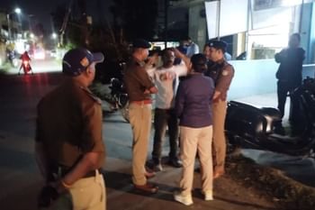 सैलून के बाहर भिड़े दो युवक, ब्लेड चला और पलभर में बुझ गई ज़िंदगी!