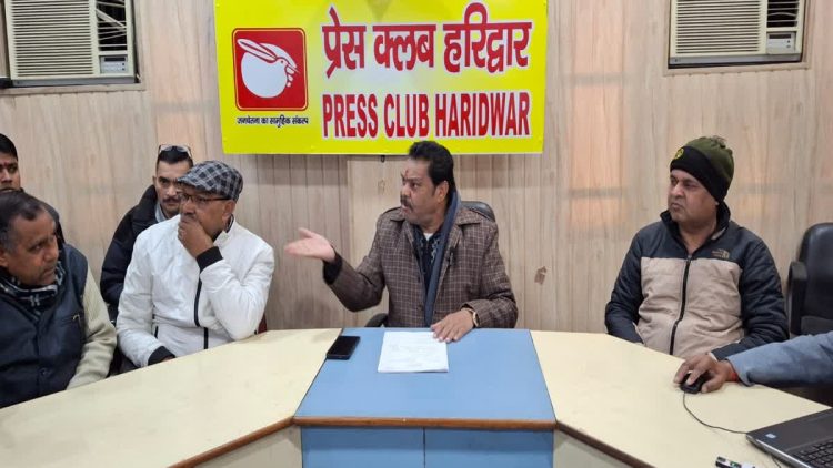 50 लाख की ब्लैकमेलिंग का आरोप: सुरेश राठौर ने उर्मिला सनावर और कांग्रेस पर साधा निशाना, कॉल डिटेल जांच की मांग