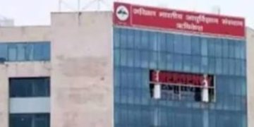 ऋषिकेश एम्स ठगी कांड: सीएम धामी के हस्तक्षेप के बाद कर्मचारी पर दर्ज हुआ मुकदमा