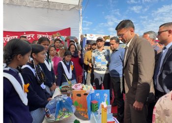 DM के निर्देश पर 24 घंटे में लिस्ट्राबाद विद्यालय में नई शिक्षिका की तैनाती