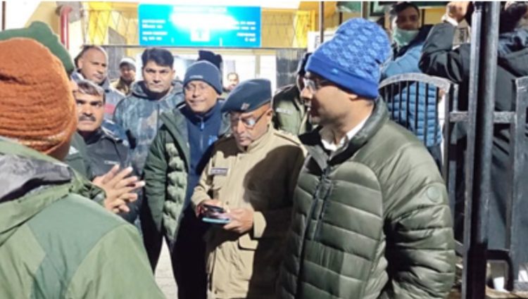 हादसा: THDC की निर्माणाधीन टनल में दो लोको ट्रेनों की टक्कर, करीब 60 मजदूर घायल