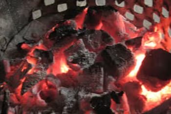 दुखद : बर्फबारी में अंगीठी बनी जानलेवा, कमरे में सोते समय दम घुटने से युवक की मौत