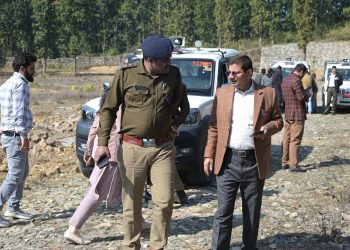 धौलास में जमीन खेल का पर्दाफाश! 20 एकड़ की बिक्री पर प्रशासन का डंडा, सीएम के निर्देश पर बड़ी जांच शुरू