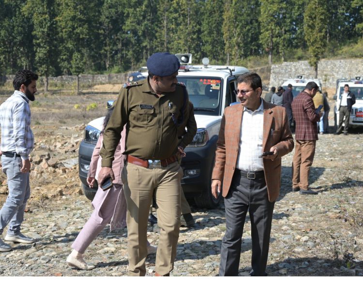 धौलास में जमीन खेल का पर्दाफाश! 20 एकड़ की बिक्री पर प्रशासन का डंडा, सीएम के निर्देश पर बड़ी जांच शुरू