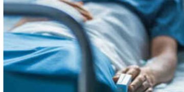 एआई बना ‘डॉक्टर’ तो बिगड़ी सेहत! दून अस्पताल में रोज़ 15 मरीज दवा रिएक्शन के शिकार