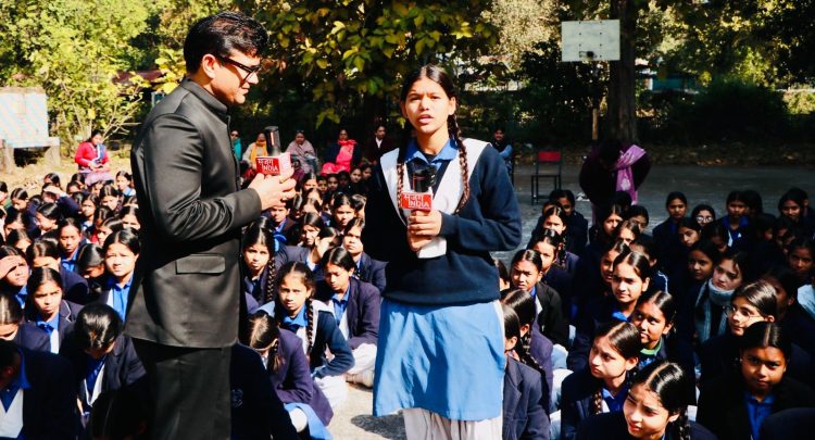नशा मुक्त युवा, विकसित भारत का भविष्य: देहरादून के CNI गर्ल्स इंटर कॉलेज में हुआ युवा संवाद कार्यक्रम