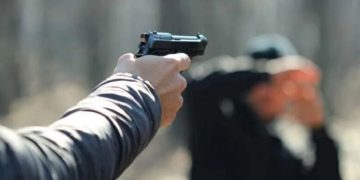 फ़िर खून से लाल हुआ देहरादून : कर्नल के बेटे की गोली मारकर हत्या