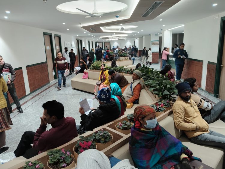 श्री महंत इन्दिरेश अस्पताल में विशाल निःशुल्क स्वास्थ्य शिविर: 5304 मरीजों ने उठाया लाभ