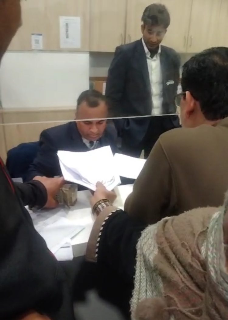 बिल पहले, शव बाद में?” ग्राफिक एरा अस्पताल पर गंभीर आरोप, परिजनों में आक्रोश