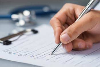 अब बिना मरीज के साइन नहीं मिलेगा भुगतान! गोल्डन कार्ड क्लेम पर सख्त हुआ स्वास्थ्य विभाग