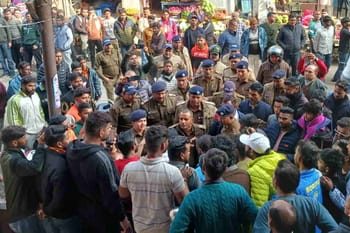 कोटद्वार बवाल ने पकड़ा सियासी रंग, राहुल गांधी ने मोहम्मद दीपक को बताया ‘संविधान का सिपाही’, पुलिस प्रशासन हाई अलर्ट