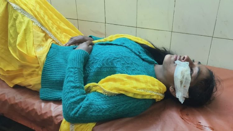 गुलदार का आतंक: घर के आंगन में युवती पर हमला, गंभीर रूप से घायल