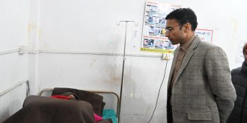 Breaking: 34 स्टाफ की तैनाती से बदली अस्पतालों की तस्वीर