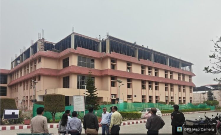 नियमों की अनदेखी पड़ी भारी: देहरादून में बिना अनुमति चल रहा अस्पताल MDDA ने किया सील