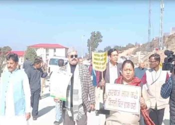 गैरसैंण में गूंजे सियासी सुर: 1.11 लाख करोड़ का बजट पेश करेगी धामी सरकार, सत्र से पहले कांग्रेस का हंगामा