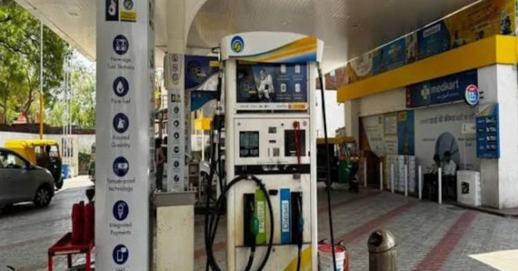 महंगाई का बड़ा झटका या अफवाह? पेट्रोल-डीजल पर सरकार ने दिया सीधा जवाब