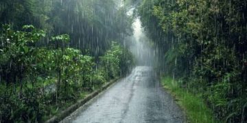 मौसम अपडेट: आज और कल भारी बारिश का अलर्ट, रहे सावधान