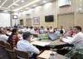 देहरादून में DM का बड़ा दिल: अनाथ बच्ची को ₹25 हजार की मदद, नारी निकेतन के लिए तुरंत खोला खजाना