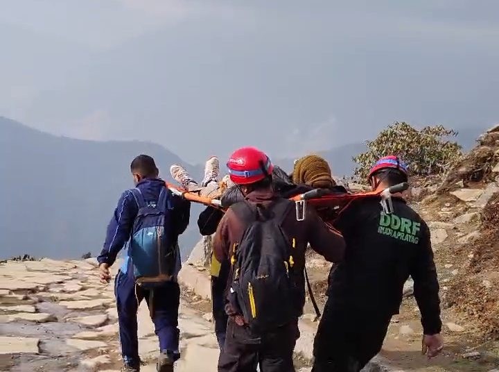 Kedarnath Route Alert: चन्द्रशिला-तुंगनाथ में वज्रपात, दो यात्री घायल; SDRF-DDRF ने चलाया रेस्क्यू ऑपरेशन