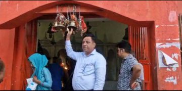 कालू सिद्ध के दरबार में पहुंचे बंशीधर तिवारी, दर्शन के बाद सड़क चौड़ीकरण कार्य का किया निरीक्षण