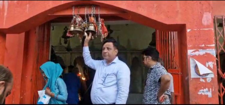 कालू सिद्ध के दरबार में पहुंचे बंशीधर तिवारी, दर्शन के बाद सड़क चौड़ीकरण कार्य का किया निरीक्षण