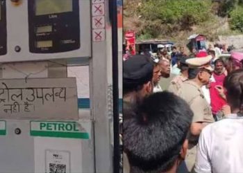 उत्तराखंड में तेल संकट गहराया: चारधाम यात्रा के बीच पंप खाली, लंबी कतारें