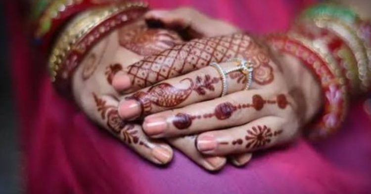 बड़ी खबर : 18 साल से पहले शादी कराने की कोशिश पड़ी भारी, पुलिस पहुंचते ही लौट गई बारात