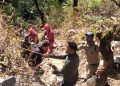 दर्दनाक हादसा: गहरी खाई में गिरी कार, 3 की मौत, 3 घायल