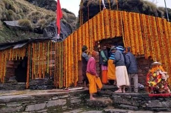 आज खुलेंगे चतुर्थ केदार रुद्रनाथ मंदिर के द्वार, 12:45 बजे होंगे बाबा के दर्शन