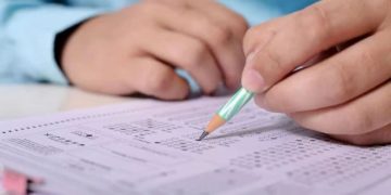 परीक्षा भारत में, सेंटर अबूधाबी में! NTA की लापरवाही से छात्र का भविष्य दांव पर