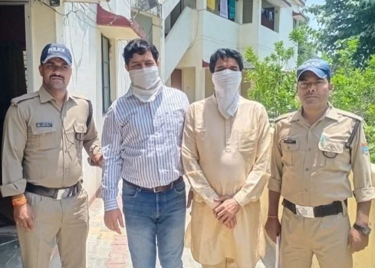 बड़ी खबर : प्रसिद्ध लोक गायक पवन सेमवाल गिरफ्तार