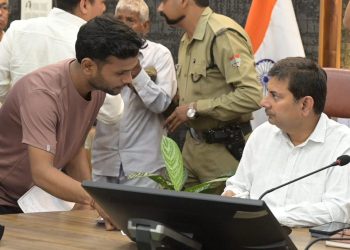 4 बीमार बच्चों को मिला मुफ्त इलाज, भू-माफियाओं और बुजुर्ग उत्पीड़न मामलों पर प्रशासन का बड़ा एक्शन