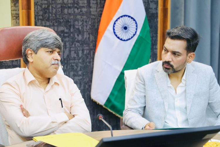 ब्रेकिंग : बारिश से पहले एक्शन मोड में प्रशासन, देहरादून के संवेदनशील इलाकों पर खास नजर