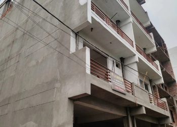 अवैध कॉलोनियों पर MDDA का कहर, 5 बीघा प्लॉटिंग पर चला बुलडोजर, तीन भवन सील