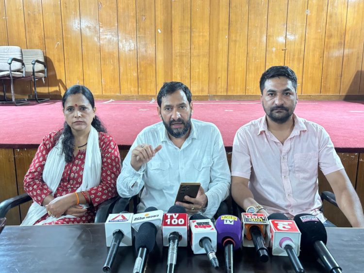 होम-स्टे रजिस्ट्रेशन बना ‘रिश्वत का खेल’? देहरादून में ₹2 लाख मांगने का आरोप