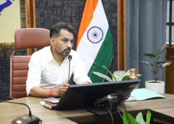 मानसून में लापरवाही नहीं चलेगी: डीएम ने अफसरों को चेताया, हादसा हुआ तो तय होगी जिम्मेदारी