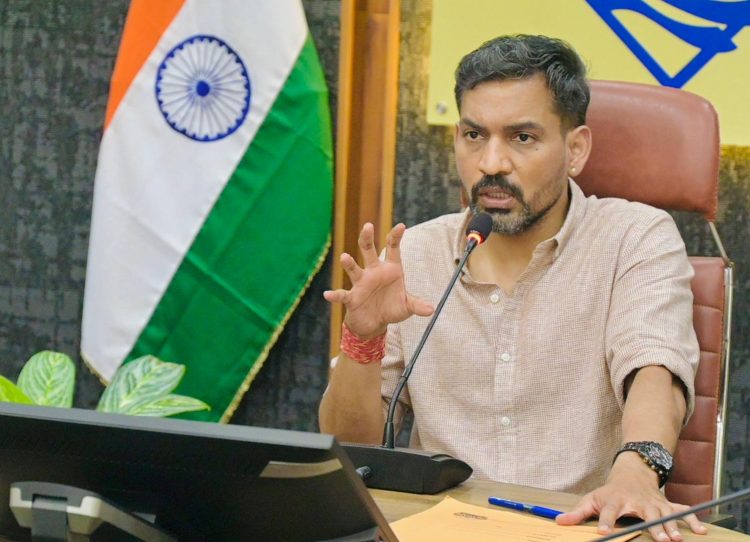 Dehradun Voter List 2026: अब सिर्फ 3 दिन बाकी, नहीं भरा फॉर्म तो छूट सकता है वोट देने का अधिकार