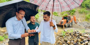 बड़ी खबर : देहरादून में बारिश पर प्रशासन का बड़ा एक्शन, डीएम ने ग्राउंड जीरो पर पहुंचकर दिए सख्त निर्देश
