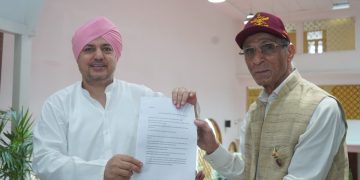 श्रीमहंत देवेन्द्र दास जी महाराज ने किया ‘आखर’ शब्दकोश ऐप का लोकार्पण, गढ़वाली-कुमाऊँनी-जौनसारी भाषा को मिलेगा डिजिटल मंच