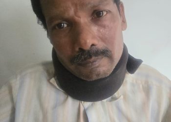 समाधान दिवस में बदली दिव्यांग की किस्मत! डीएम के एक आदेश से मिली पेंशन, बैंक खाता और व्हीलचेयर