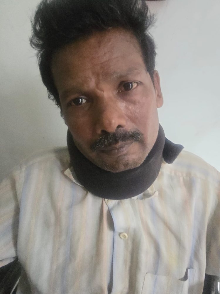 समाधान दिवस में बदली दिव्यांग की किस्मत! डीएम के एक आदेश से मिली पेंशन, बैंक खाता और व्हीलचेयर