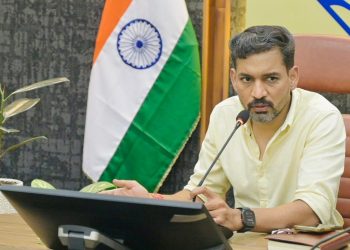 देहरादून में डीएम का बड़ा एक्शन! जल जीवन मिशन में लापरवाही पर वेतन रोकने के आदेश