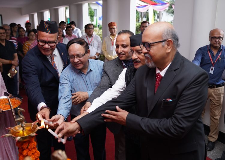 एसजीआरआरयू में स्कूल ऑफ हाॅस्पिटैलिटी एण्ड टूरिज्म मैनेजमेंट के अत्याधुनिक भवन का भव्य उद्घाटन