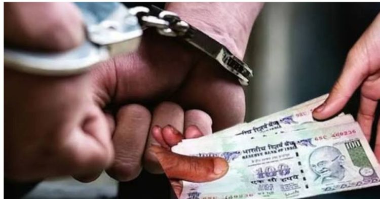 ब्रेकिंग : 40 हजार रिश्वत लेते उरेडा के परियोजना अधिकारी रंगे हाथों गिरफ्तार